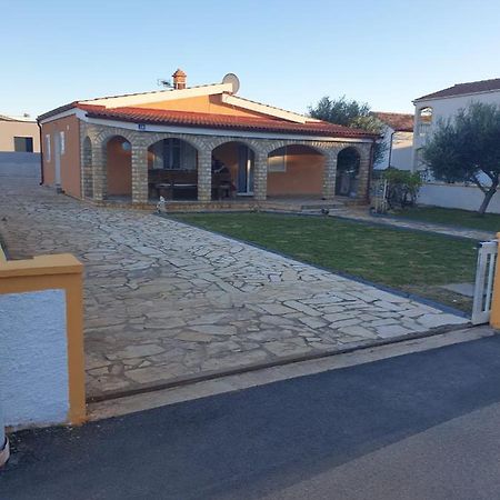 Studio Apartman I Mali Apartman Vir Luaran gambar