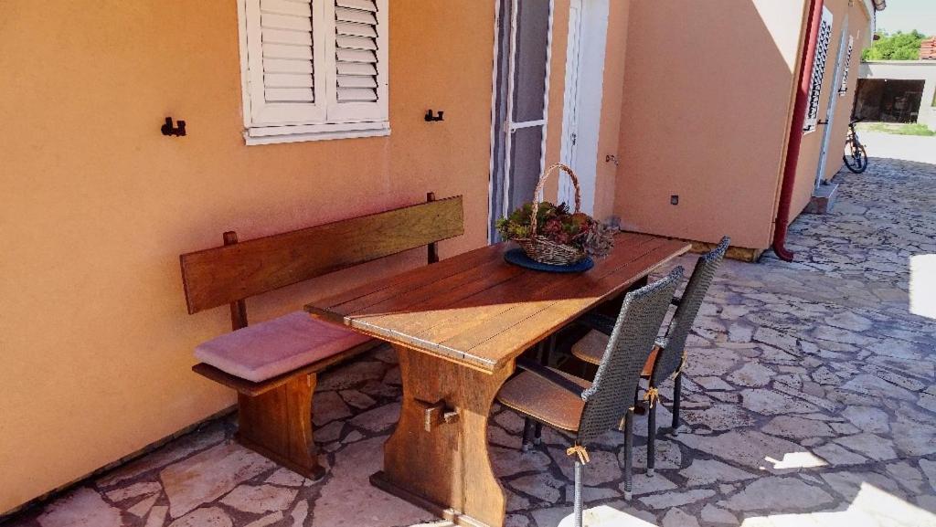 Studio Apartman I Mali Apartman Vir Luaran gambar